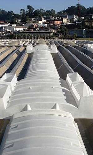 Clarabóia com exaustor  Clarabóia com exaustor