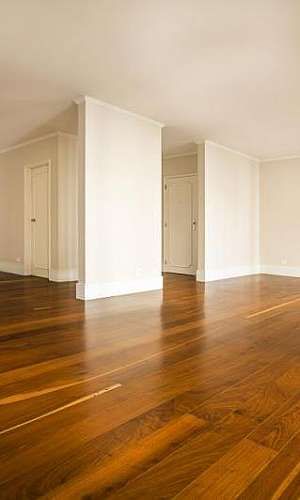 Clareamento de Piso de Madeira Clareamento de Piso de Madeira